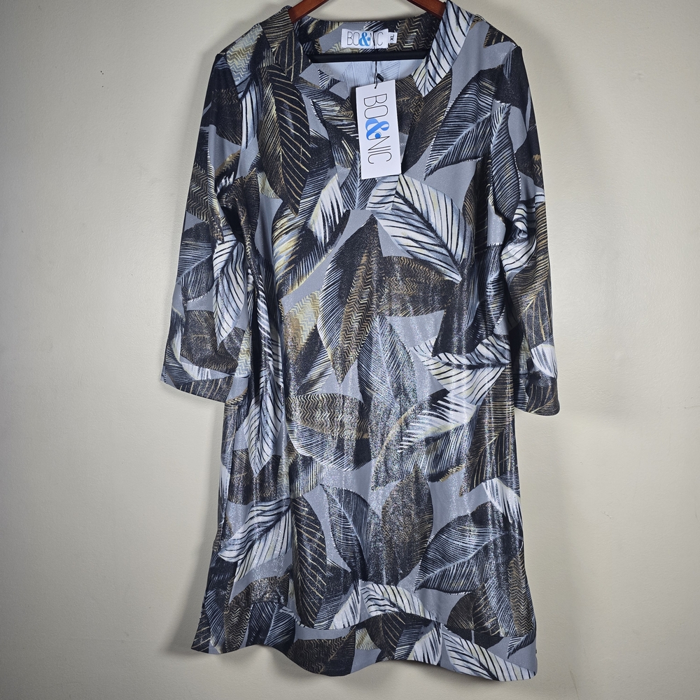 Women's Long Sleeve Leaf Print Dress - Black and Gray